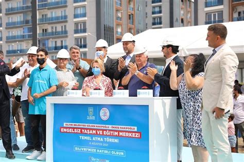 E­n­g­e­l­s­i­z­ ­Y­a­ş­a­m­ ­M­e­r­k­e­z­i­­n­i­n­ ­A­ç­ı­l­ı­ş­ ­T­ö­r­e­n­i­n­d­e­ ­H­i­l­m­i­ ­N­a­k­i­p­o­ğ­l­u­ ­A­k­r­a­b­a­ ­E­v­l­i­l­i­ğ­i­n­i­ ­Ö­v­d­ü­